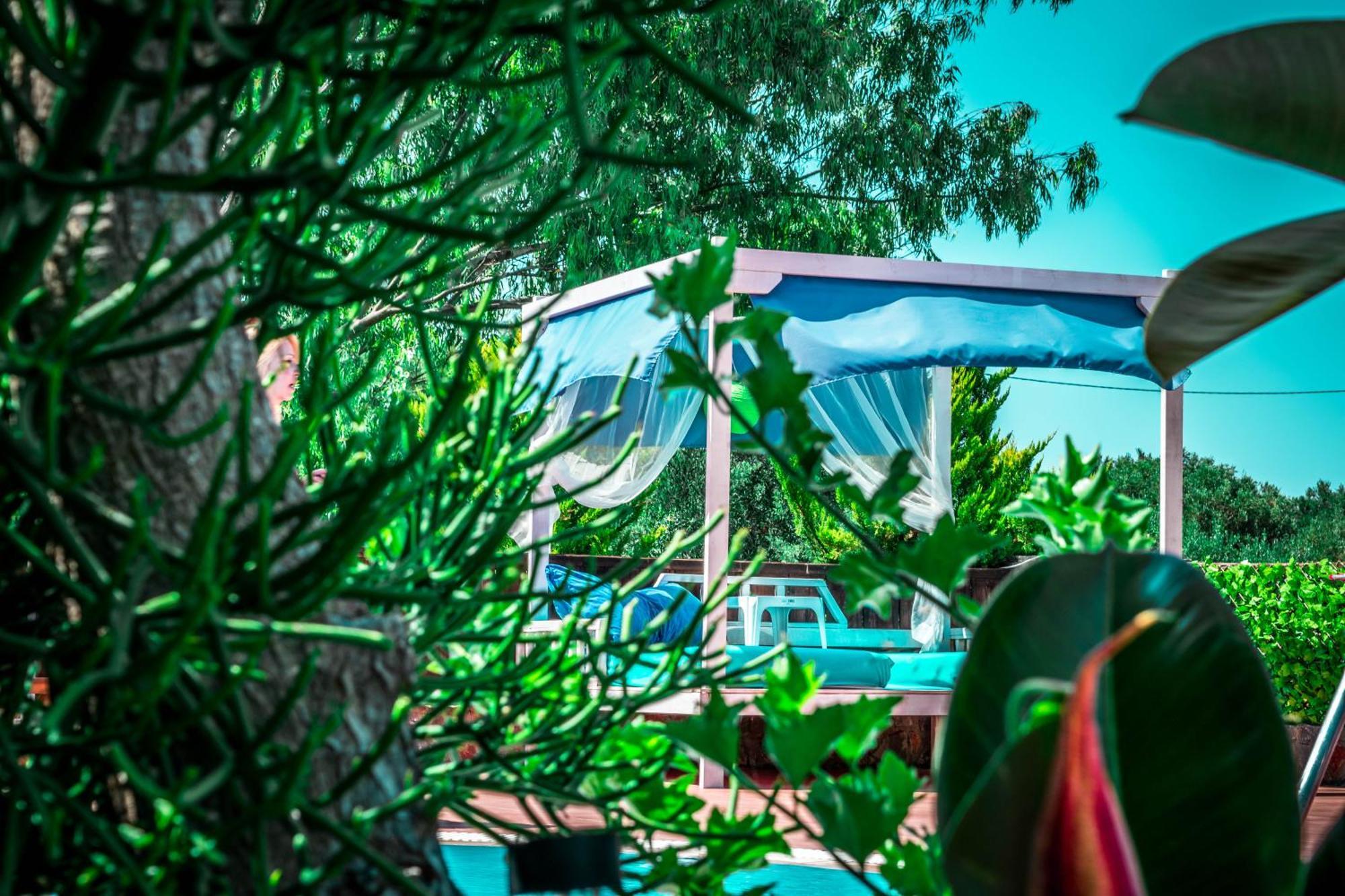 Niriides Luxury Villas แอร์ซอนิสซอส ภายนอก รูปภาพ